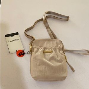 Baggallini champagne colored bag